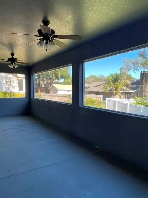 7013 Odoniel Loop W, FL