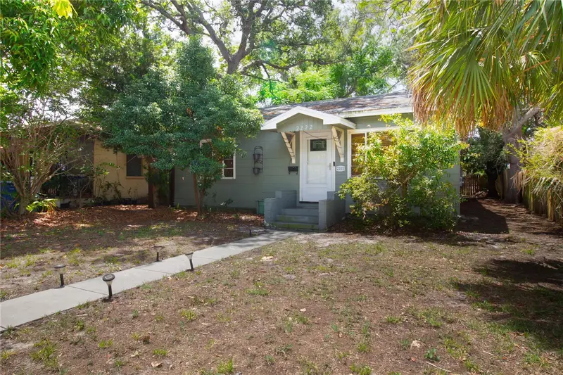 2222 34th Ave N, FL