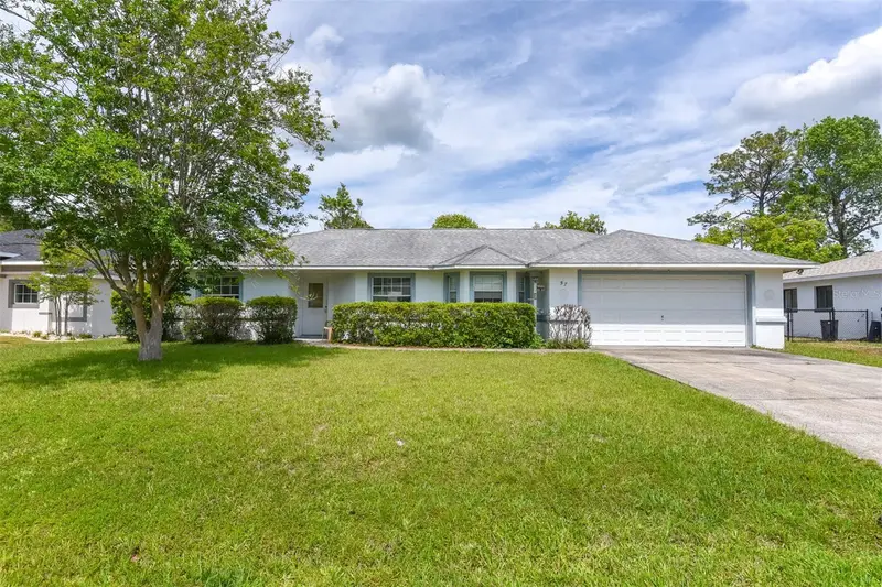 57 Foxhall Ln, FL