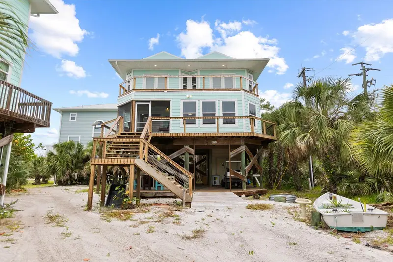 8152 Little Gasparilla Is, FL