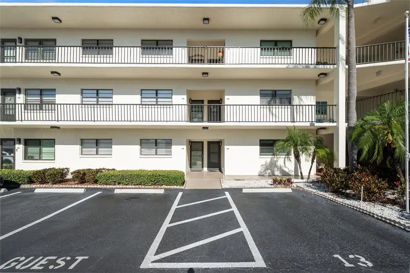 5980 Terrace Park Dr N #108, FL