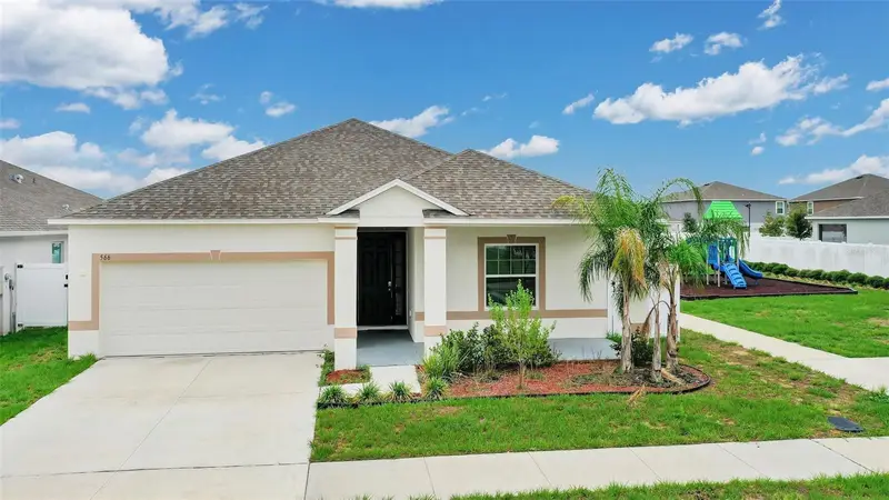566 Pawnee Ct, FL