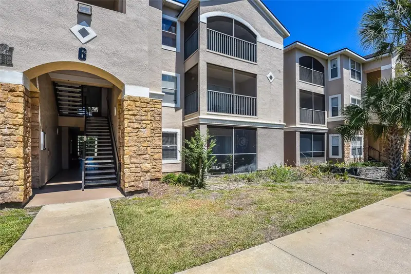 940 Village Trl #6-103, FL