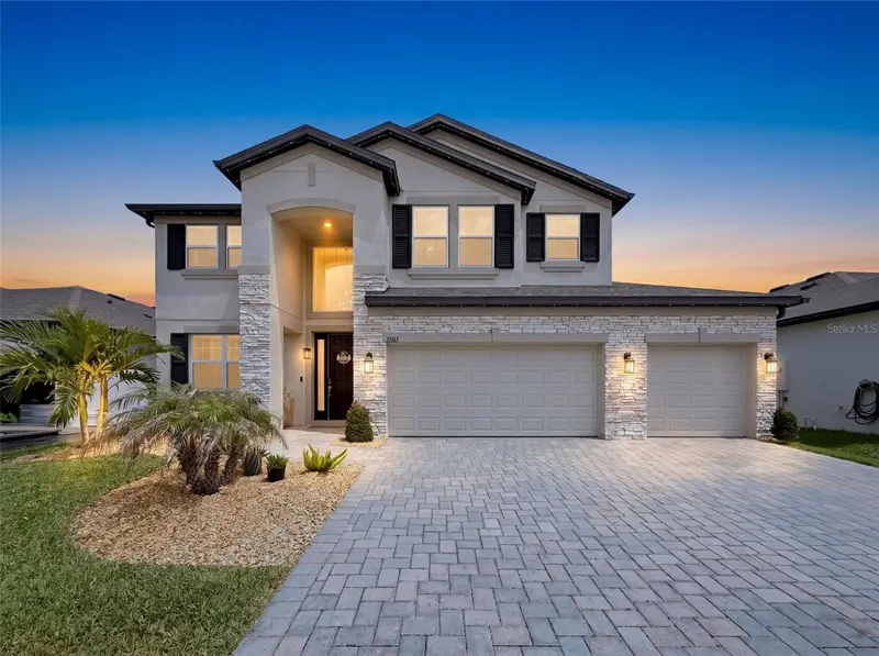 33163 Sycamore Leaf Dr, FL
