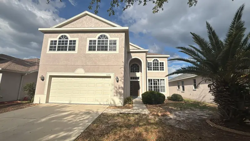 5108 Clover Mist Dr, FL