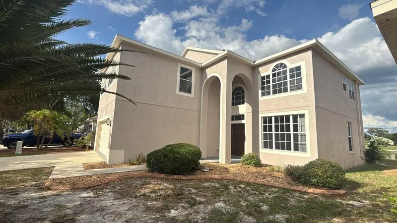 5108 Clover Mist Dr, FL