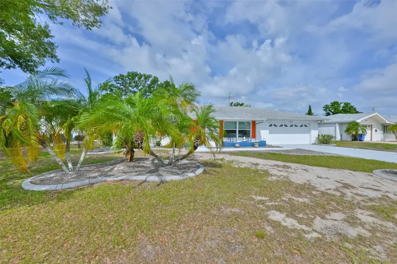 1222 W Del Webb Blvd, FL