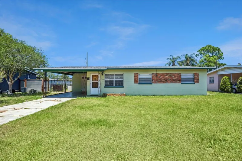 3733 Surrey Dr, FL