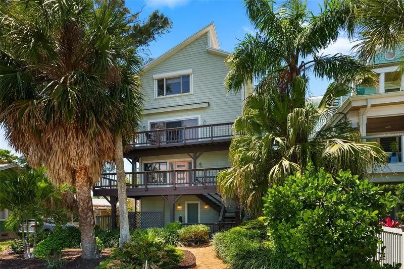 1304 Pass A Grille Way, FL