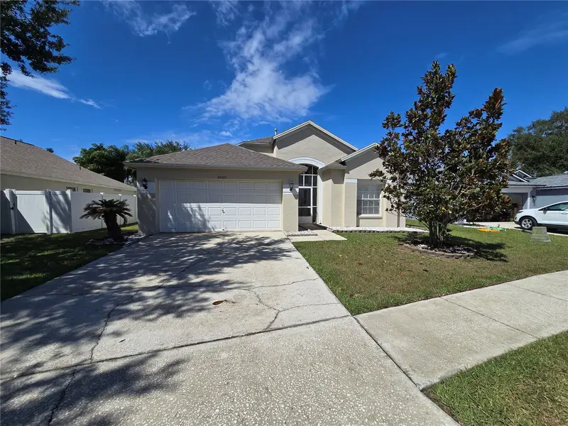24505 Landing Dr, FL