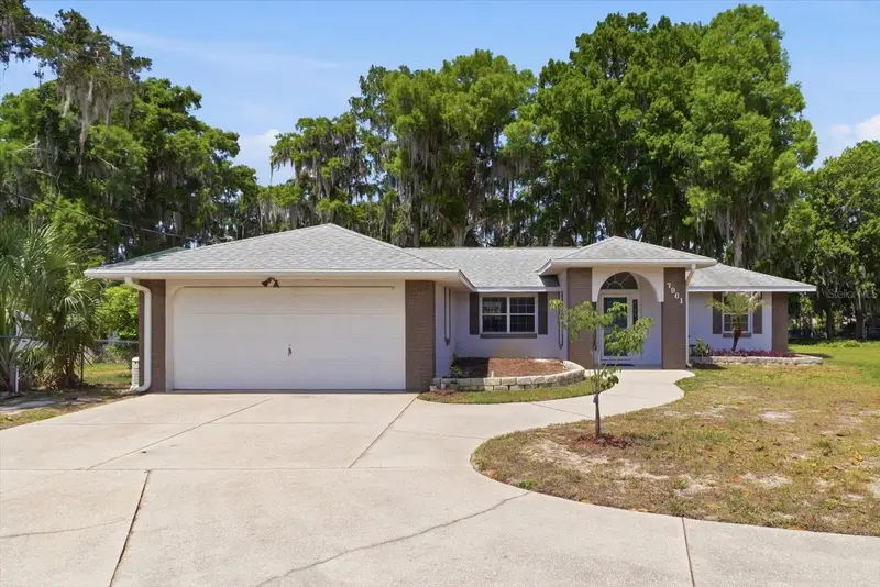 7961 W Riverbend Rd, FL