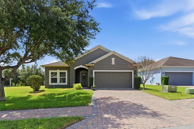 133 Lakeshore Dr, FL