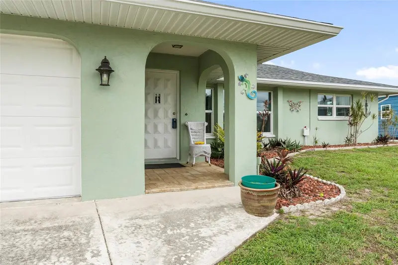 140 Barre Dr Nw, FL