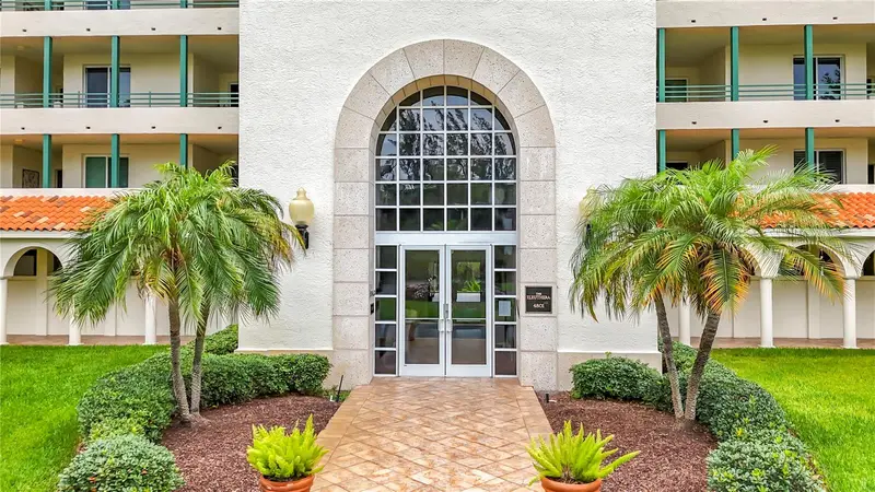 4801 Osprey Dr S #103, FL