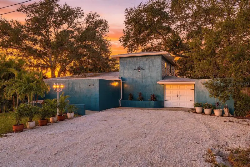 4720 Welch Cswy, FL