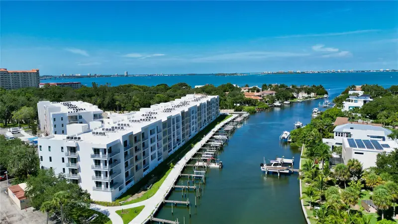 1709 N Tamiami Trl #221, FL