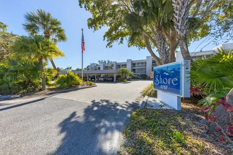 5757 Gulf Of Mexico Dr #305, FL
