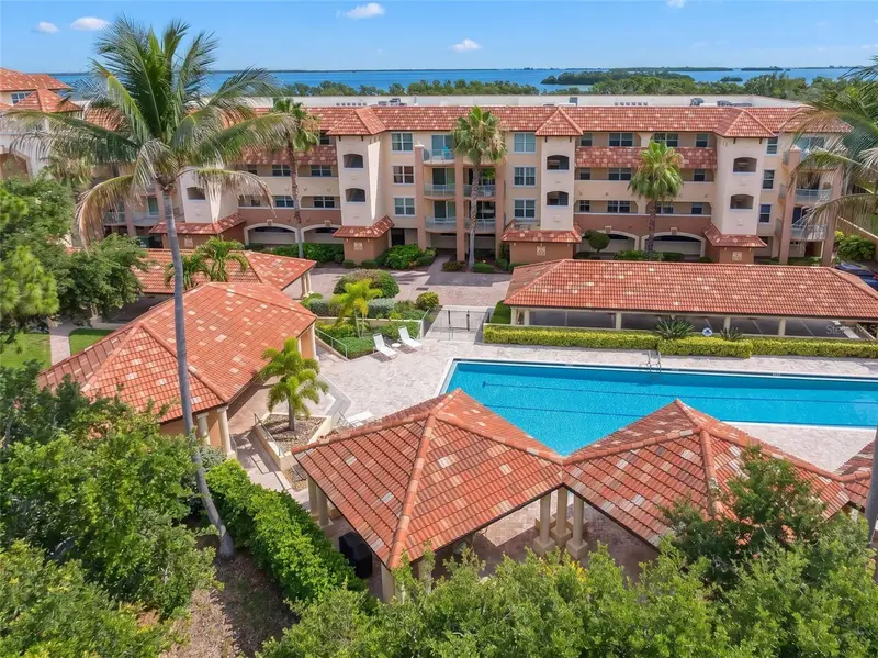 1695 Pinellas Bayway S #D1, FL