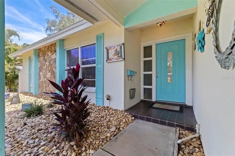 201 58th Ave S, FL