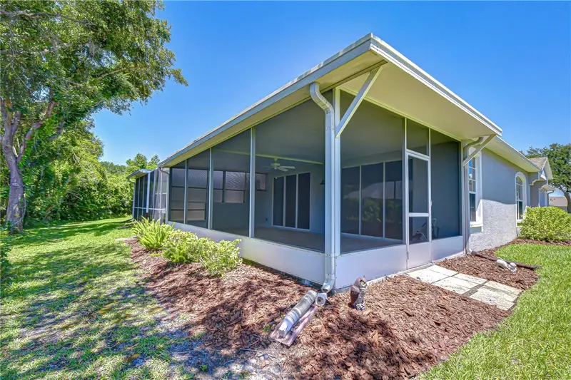 6069 Sandhill Ridge Dr, FL
