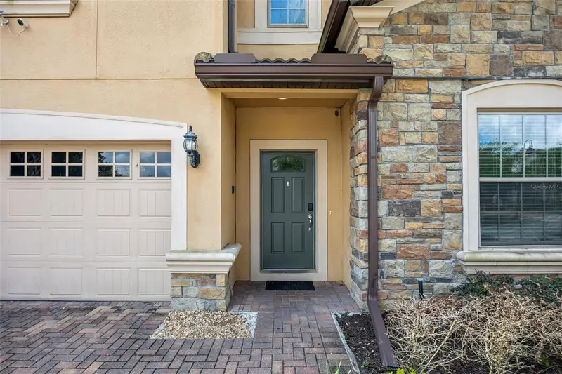 8875 Qin Loop, FL