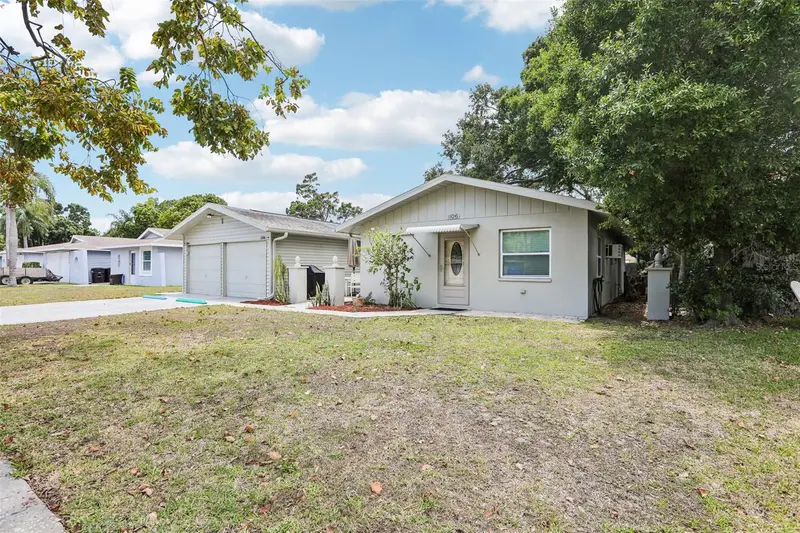 1104/1106 Amble Ln, FL