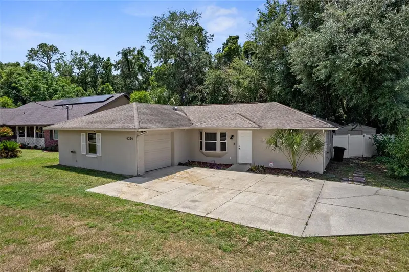 6236 W Pinedale Cir, FL
