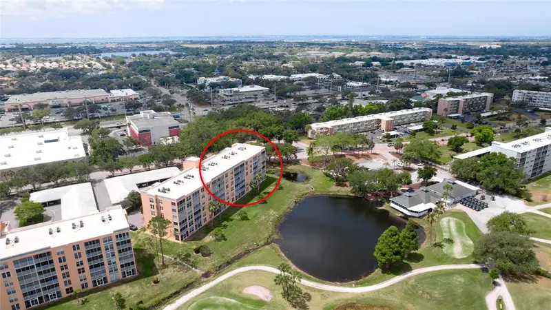 4570 Pinebrook Cir #302, FL