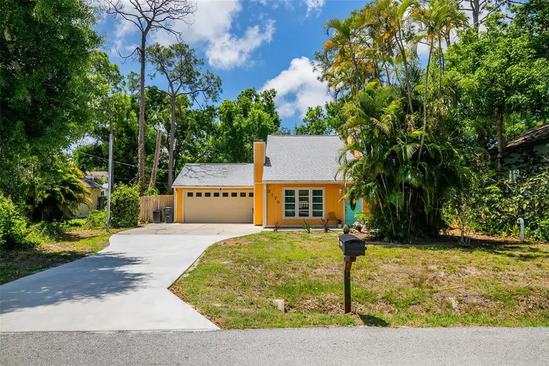 3174 Peachtree St, FL