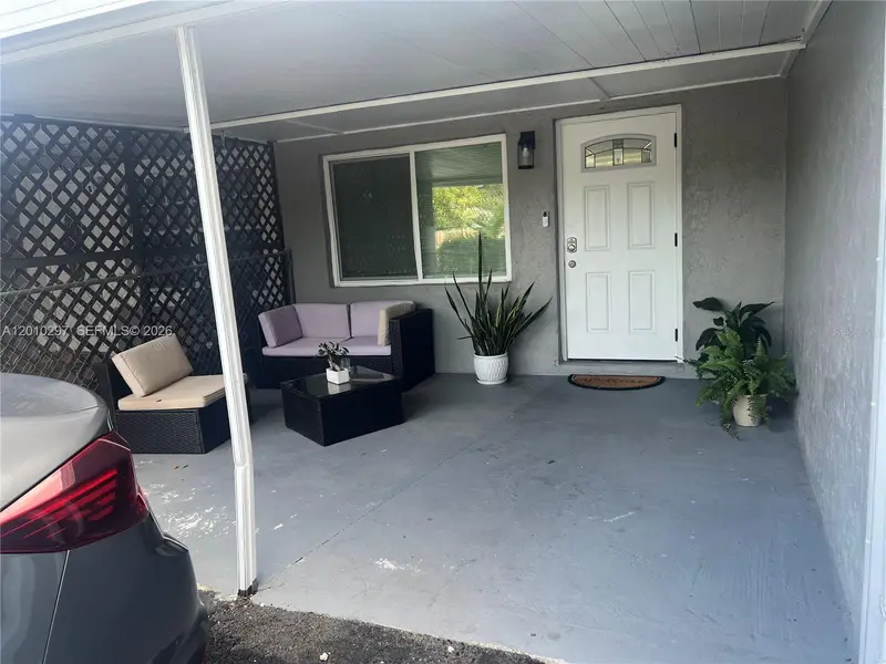 6742 Sw 18 Ct #2, FL