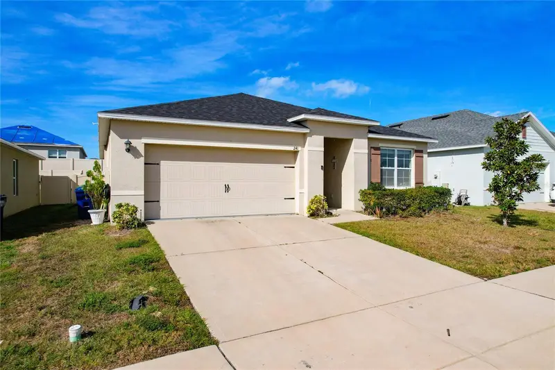 241 Meadowbrook Blvd, FL