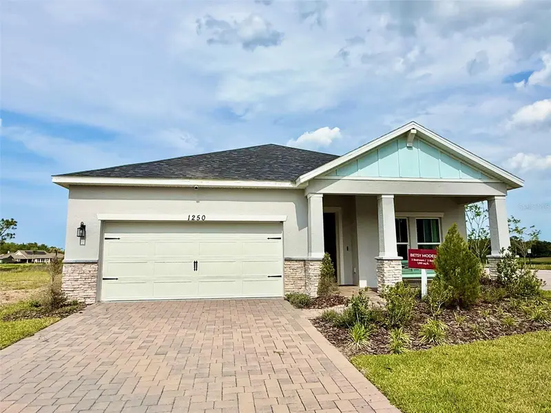 1250 Champions Dr, FL