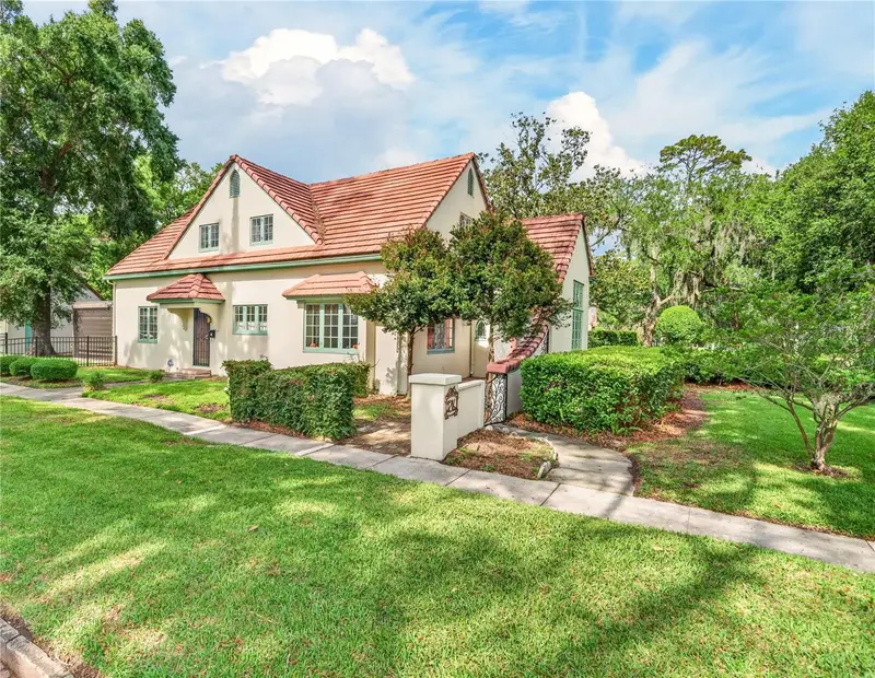 1216 Golden Ln, FL
