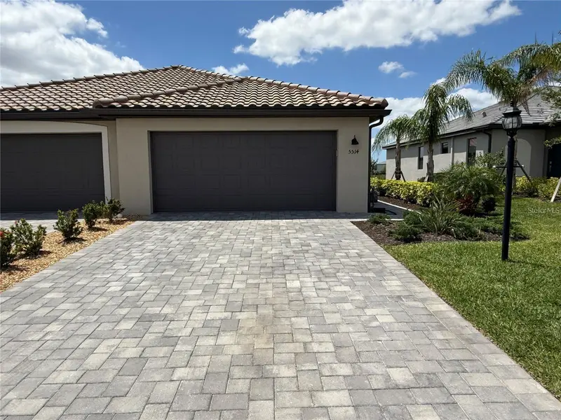 5514 Tidal Breeze Cv, FL