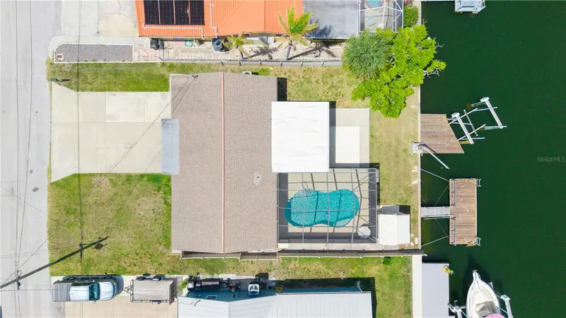 13912 Darlene Ave, FL