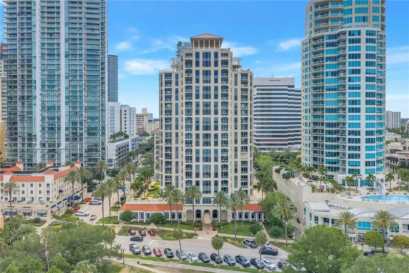 100 Beach Dr Ne #702, FL