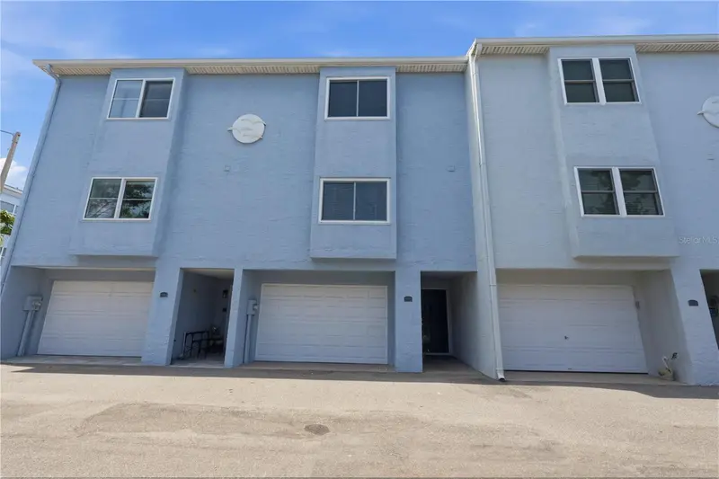 545 Pinellas Bayway S #302, FL