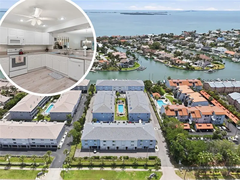 545 Pinellas Bayway S #302, FL