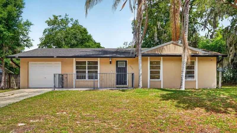 3222 Roland Dr, FL