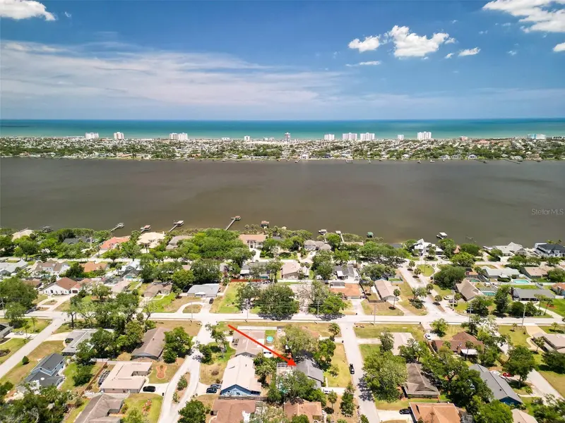 3 Larisa Ter, FL