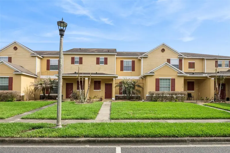 1732 Buckeye Falls Way, FL