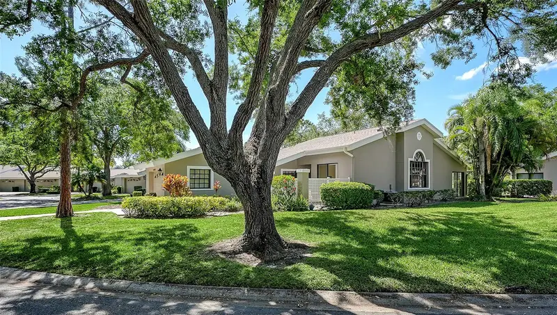 5456 Hampstead Heath #20, FL