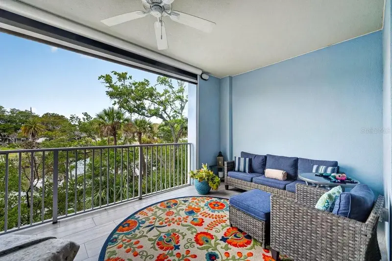 3 Riverwalk Dr #202, FL