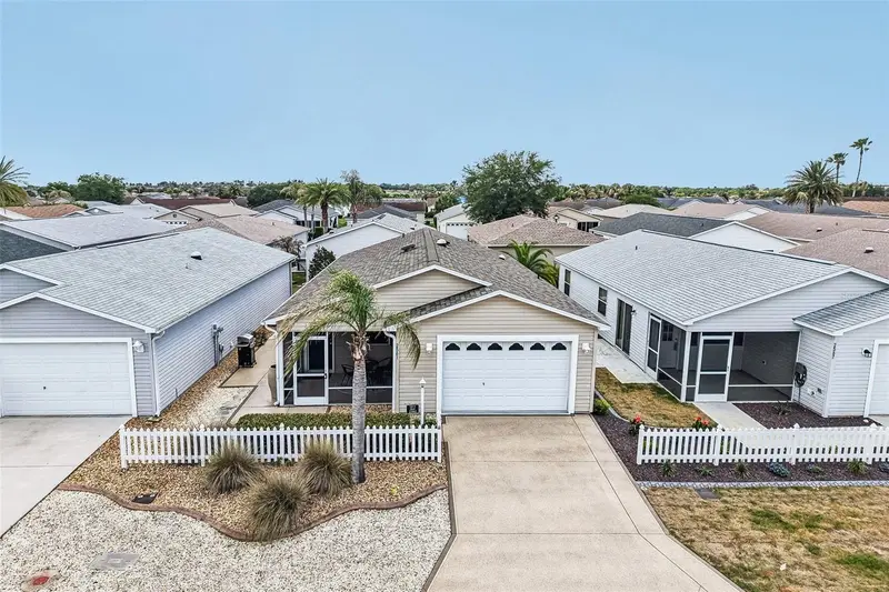 2561 Birch Ave, FL