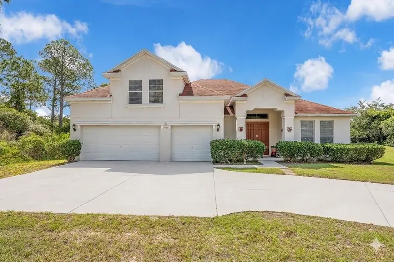 685 Malaga, FL