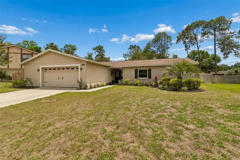 1005 Highgrove Ct, FL