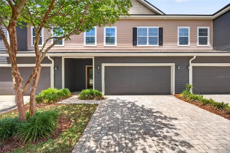 94 Magnolia, FL