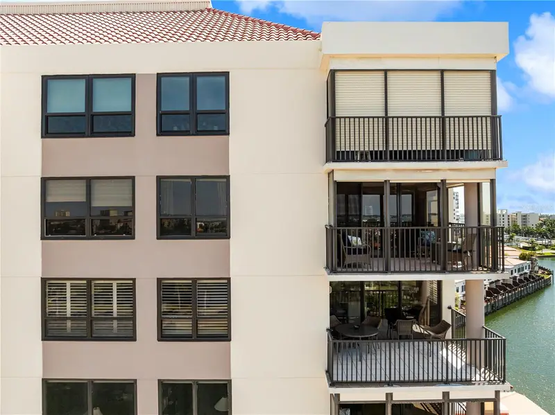 6294 Bahia Del Mar Cir #904, FL