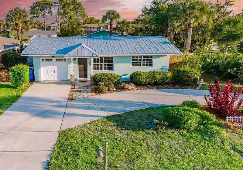 316 Alba St E, FL