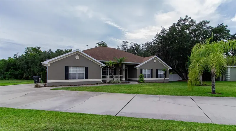 2602 Blackwater Oaks Ln, FL